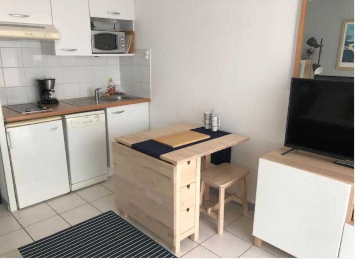 Studio Au Calme Avec Piscine, Face Golf, Parking Gratuit, Tout A Pied A 10Mn Centre Ville Сибур Экстерьер фото