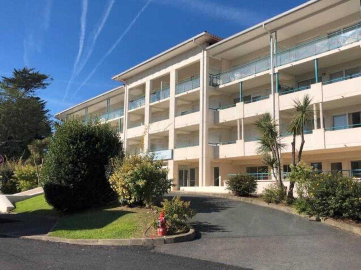 Studio Au Calme Avec Piscine, Face Golf, Parking Gratuit, Tout A Pied A 10Mn Centre Ville Сибур Экстерьер фото